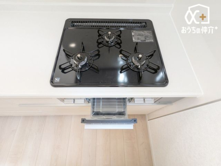 �L�b�`�� �����ɒ������ł��Ă��������͂��ǂ�3���R�����̃L�b�`���ł��B�������͖����̂��ƂȂ̂Ō����ǂ����������ł���̂͊������ł��ˁB