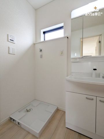 ���ʑ�E���ʏ� ����������ʕ����ǍD�ȃ����h���[�X�y�[�X�ł��B