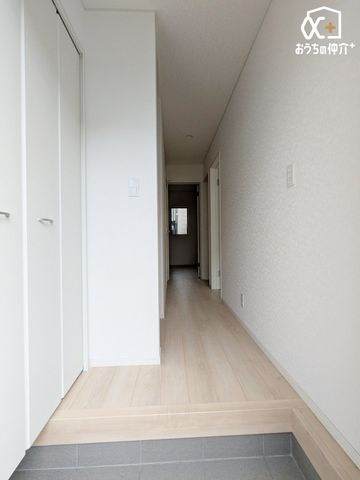 ���� �����t���̃V���[�Y�{�b�N�X�t���ł��B�C�⏬��������������[�ł���̂ŁA���ւ��X�b�L�����������̐g�x�x�����K�ɂȂ�܂��B