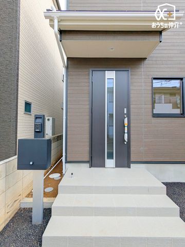 ���� �O���猩�����ւ܂��̗l�q�ł��B���񌻒n�ɑ����^��ł����������������������B