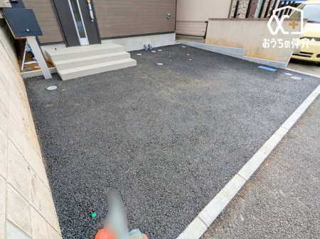  �J�[�X�y�[�X�͕��ʎ�1��B���֋߂��J�̓������S�B