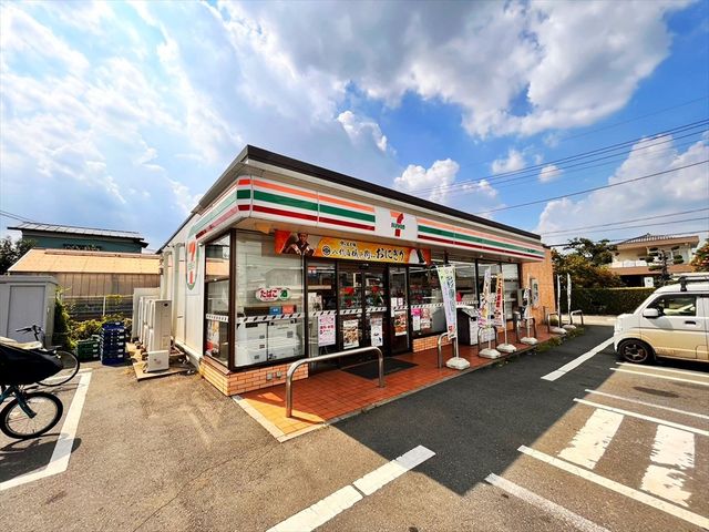 ���ӊ� �Z�u��-�C���u�� �O�F�|�ԑ�X �k��7���B�c�Ǝ��ԁF24���� ���ԏ�F�L 530m