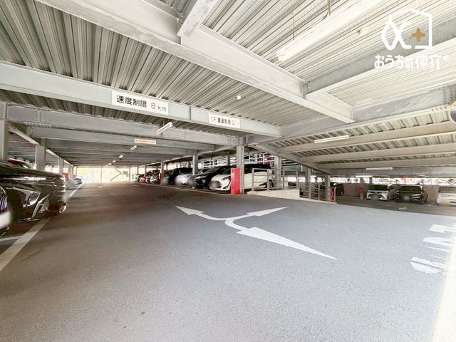 ���ԏ� ���u�����ԏ�̗l�q�ł��B���Z�܂��̍ۂɒ��ԏ��T���K�v���Ȃ��̂́A���̃}���V�����Ɣ�ׂĂ̍ő嗘�_�I