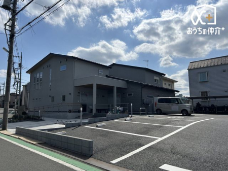 ���ӊ� ���̐�f�Ï� �k��6���B�y�f�ÉȖځz���� �y�f�Î��ԁz9:00�`12:00�A15:30�`18:30 �y�x�f���z�؁E�y�ߌ�E���E�j 480m