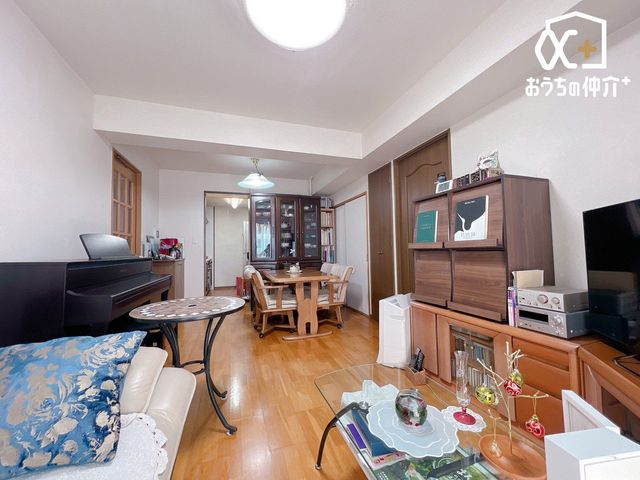 ���r���O ���邢�z�˂��ł��ӂ�郊�r���O�`�Ƒ��c���̎����߂���LDK�ł��B������������Ԃł������Ɗ�����J���������́B���₩�Ȗ����𑗂邱�Ƃ��ł����Ԃł��B