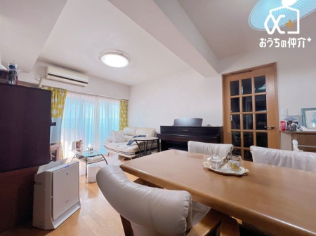 ���r���O ���邢�z�˂��ł��ӂ�郊�r���O�`�Ƒ��c���̎����߂���LDK�ł��B������������Ԃł������Ɗ�����J���������́B���₩�Ȗ����𑗂邱�Ƃ��ł����Ԃł��B