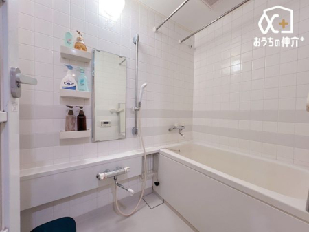 ���� �`�E�`Bath�`�E�`����̔���􂢗����o�X���[���B�V�����[�h�̐l�����������̂������o�X�^�u�̐S�n�悳�𖡂���Ă݂ẮB�����Ɩ����A�A���Ă��Ă���̎��Ԃ���w�y���݂ɂȂ�͂��ł��B