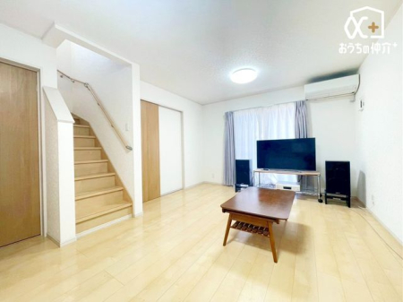 ���r���O �`Living�`��b���e�ރ��r���O�C���K�i�B���R�ƉƑ����W�܂�R�~���j�P�[�V���������܂��B