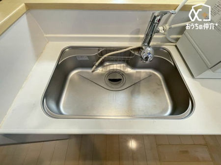 �L�b�`�� �V���N�̗l�q�`���ꂢ�ɂ��g���ł�