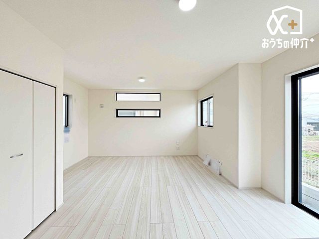 ���r���O ������̖��邢���r���O