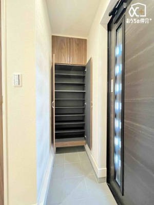 ���� �V���[�Y�{�b�N�X�̗l�q�B