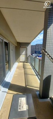 �o���R�j�[ -