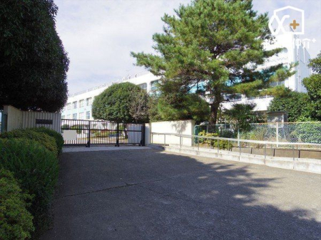 ���ӊ� �k��7���B�y���R���w�Z�z�Ԉ֎q�Ή��̒��ԏ�E��������� 560m