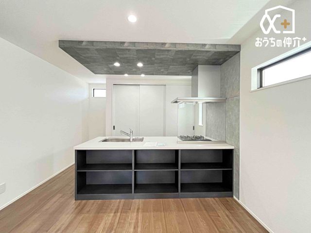 �L�b�`�� ������[�I�t���̃L�b�`���͔���߂�΃X�b�L���Еt���܂��B