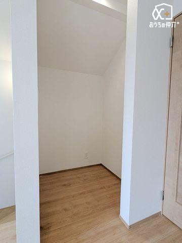 ���[ �ЊQ���ɔ����ă��[�����O�X�g�b�N���\�ȃp���g���[�I