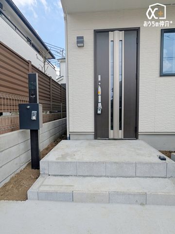 ���� �O���猩�����ւ܂��̗l�q�ł��B���񌻒n�ɑ����^��ł��������������������B