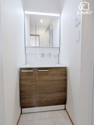 ���ʑ�E���ʏ� �L�X�Ƃ������ʃX�y�[�X�ŁA�Z�������̎x�x���X���[�Y�ł��I