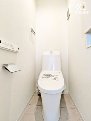 �g�C�� �g�C����1F�E2F�Ƃ��������֍���̌^�ŉ��K�B