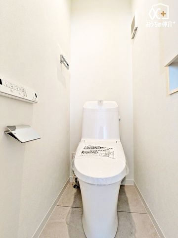 �g�C�� �g�C����1F�E2F�Ƃ��������֍���̌^�ŉ��K�B