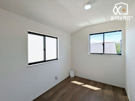 ���̑� 2�ʍ̌��̖��邢�������ł��I