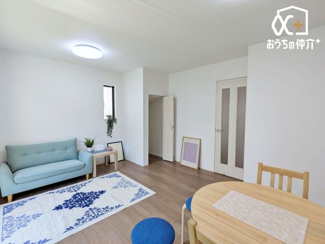 ���r���O �����������Ȃ��烊�r���O�S�̂����n�����Ƃ��o����̂ŁA���q�l���V�񂾂�A�׋����Ă��Ă��ꏏ�ɋ�Ԃ����L�ł��܂�