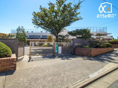 ���ӊ� ���n�旧���k���w�Z �k��5���B���k�S�����A���k���ɒʂ��Ă悩�����B�Ǝ����ł���w�Z���������邽�߁A���E����ۂƂȂ��Đ��S���ӁA�w���ɂ������Ă��܂��B 370m