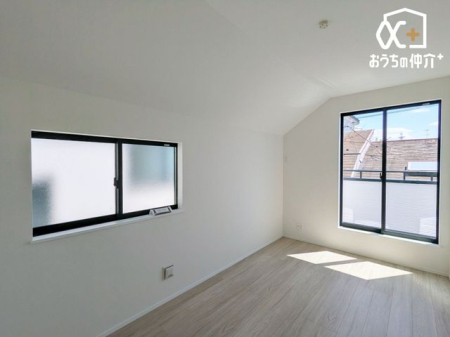 �Q�� ��Q���Ƃ��Ďg�������Ȃ������ł��B�L�߂̍��Ǝ��[�B�o���R�j�[�ɖʂ��A�J���������Ղ�ȃv���C�x�[�g��Ԃł��B