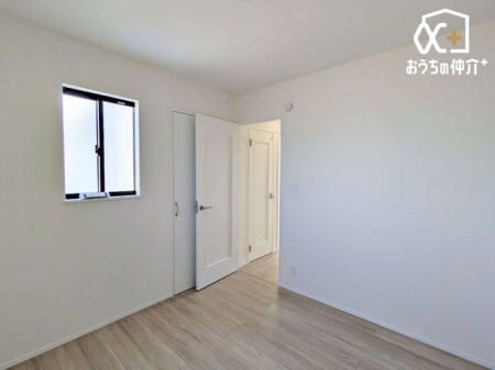 �q������ �Q�ʍ̌��̖��邢�������B�����J����ΐS�n�ǂ������ʂ蔲���܂��B����A���n�Ŗ��邳�A���ʂ��A�̊����Ă݂ĉ������B