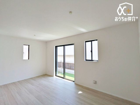 ���r���O ���r���O�̑|���o��������͂���ֈړ����ł��܂��B����Ńv�[���Ȃǂ��q�l�̗V�я�Ƃ��Ă������p���������܂��B