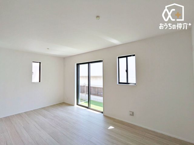 ���r���O ���r���O�̑|���o��������͂���ֈړ����ł��܂��B����Ńv�[���Ȃǂ��q�l�̗V�я�Ƃ��Ă������p���������܂��B