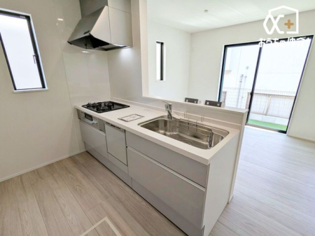 �L�b�`�� �������y��������L�b�`���X�y�[�X(^^)/�Ǝ��������悭�A���o�����̎��[�͂���L�b�`���ł��B�������₷�����������ł������ɂ���⒲�������o���Ďg�����Ƃ��ł��܂��B