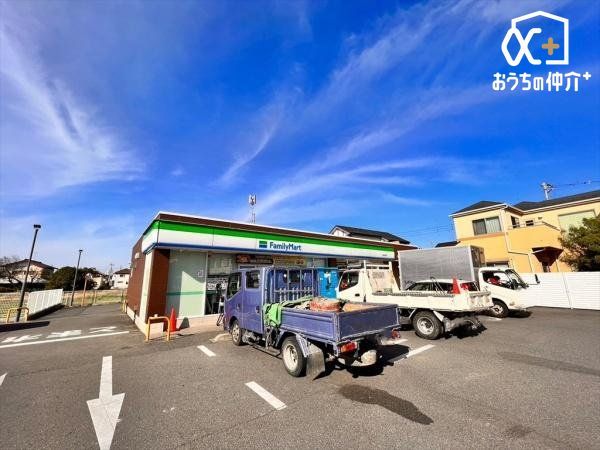 ���ӊ� �t�@�~���[�}�[�g ��z�����X �k��7���B24���ԉc�Ƃ̃R���r�j�G���X�X�g�A�B 510m