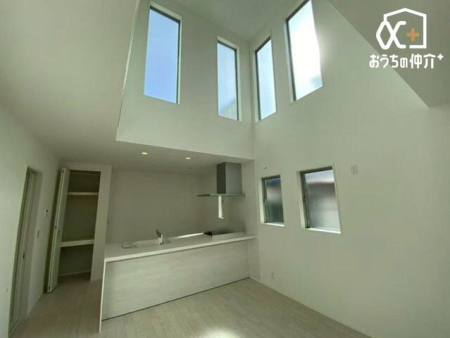 ���r���O ��������̌��Ɛ��������ŁA����w�̉�����������B