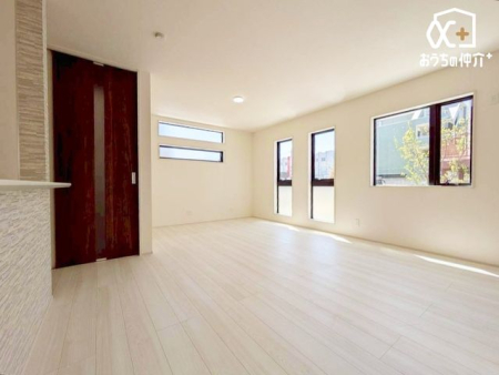 ���r���O ���邢�����������ރ��r���O