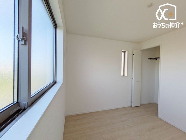 �Q�� -
