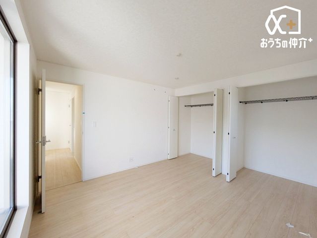 �Q�� -