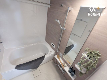 ���� �o�X���[���Ń����b�N�X�o�X�^�C���B�o�X�^�u�ɂ����Ċ����Ȃ���S�Ƒ̂����t���b�V���B����̔�������Ă���鐴�����̂���o�X���[���B