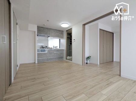 ���r���O �`Living�`�����݂̂���i�`�������e�C�X�g��LDK�B�̂�т肭�낮�\�t�@�₨�H�����y���ރ_�C�j���O�Z�b�g��u���Ă��C�ɓ���̋�ԂɁB