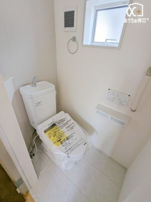 �g�C�� �V���v���ȓ����̃X�b�L���Ƃ���2�K�g�C���ł��B