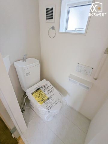 �g�C�� �V���v���ȓ����̃X�b�L���Ƃ���2�K�g�C���ł��B