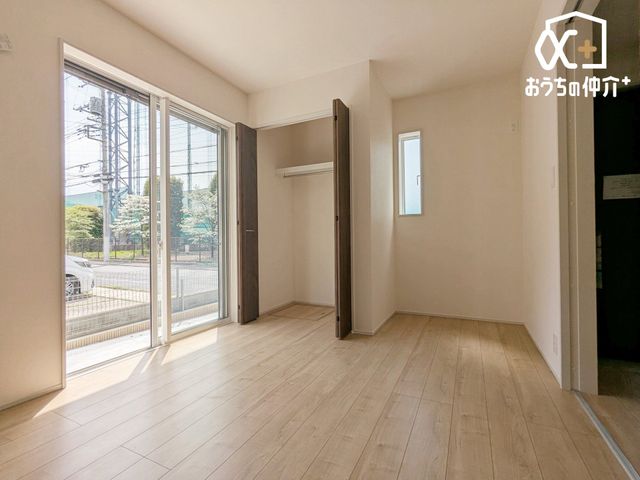 ���̑� ���r���O����5.25���̗m���B�����J���ă��r���O�ƌq���ė��p���邱�Ƃ��ł��܂��I