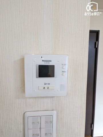 ���̑� �h�Ɩʂł����S��TV���j�^�[�t���C���^�[�z���ł��B