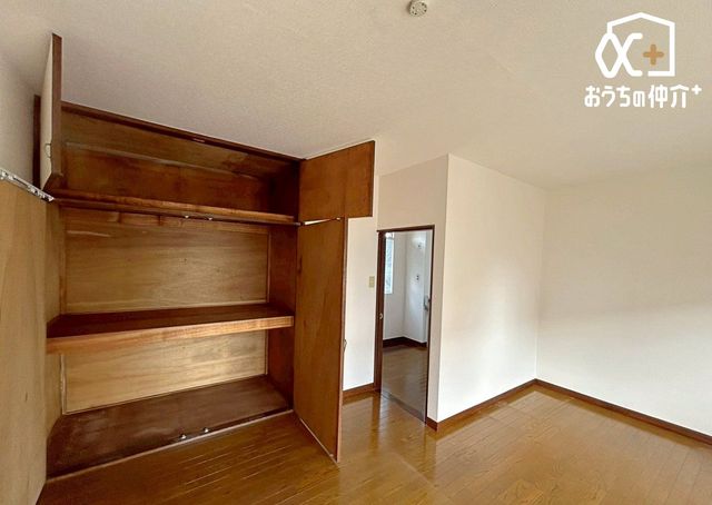 ���̑� ��Q���Ƃ��Ďg�������Ȃ������ł��B�L�߂̍��Ǝ��[�B�o���R�j�[�ɖʂ��A�J���������Ղ�ȃv���C�x�[�g��Ԃł��B