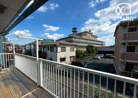 ���̑� �o���R�j�[���猩�n�����i�F�ɂȂ�܂��B���V�C�̗ǂ����́A�󂪂悭�����A�C�����̂�����ԂɂȂ肻���ł��ˁI�z�����Ȃǂ��A���񌻒n�ɂĂ��m���߂��������I���₢���킹���҂����Ă���܂���(^^)/