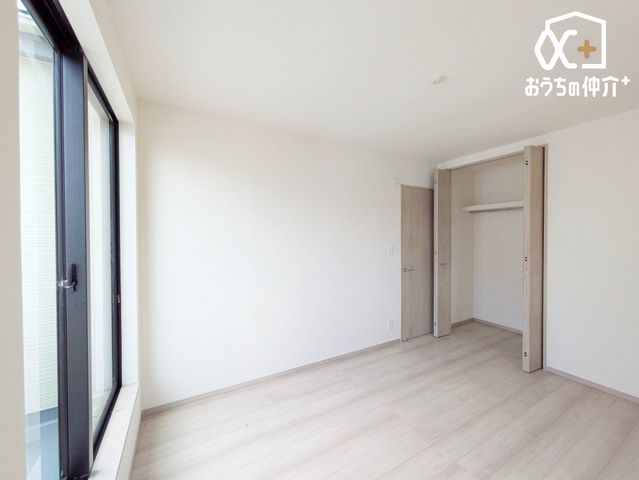 �Q�� -