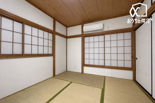 ���̑� ��AI�摜�����ɂ��󎺏�Ԃ��C���[�W�����ʐ^�ł��B�S�n�悢�z���ƕ����������݁A�����Ɨ��q���̋q�Ԃɂ��œK�B���[�[���œ��X�̕�炵���������萮�����܂��B