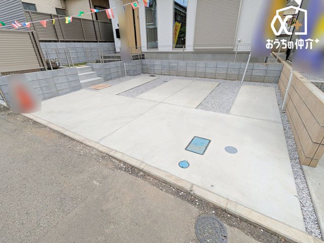  �J�[�X�y�[�X��2�䂠��B���]�Ԃ��߂�X�y�[�X�Ƃ��Ă����p���������܂��B���Ԃł̗��q�ɂ��Ή��ł��܂��I