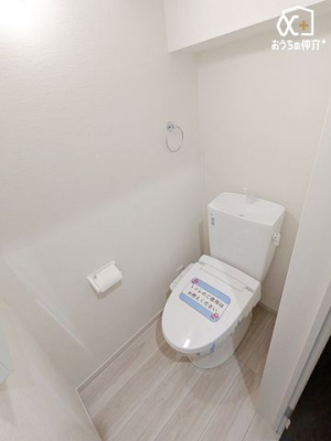 �g�C�� �V���v���ȓ����̃X�b�L���Ƃ���1�K�g�C���ł��B