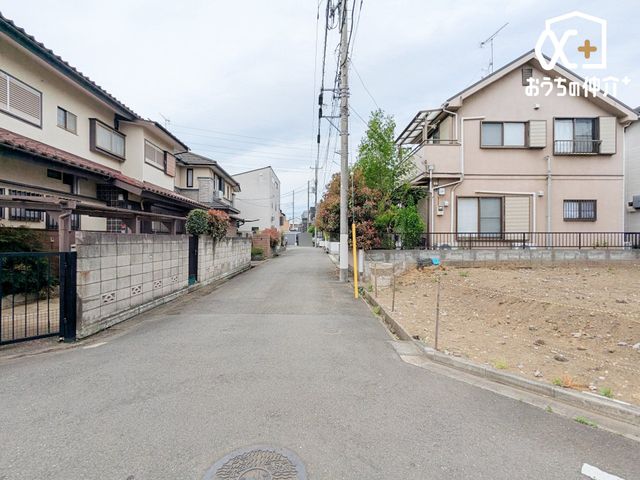 ���n�y�n�ʐ^ �����������Z��X�̑O�ʓ��H�B�Ԓʂ肪���Ȃ��Â��ň��S�B���ʂ��ǍD�ŏo���ɂ��X���[�Y�B����������ǂ��A���s�������K�ł��B�O�ʓ��H�ܑ͕����s���͂��A�J�̓��������₷�����ł��B