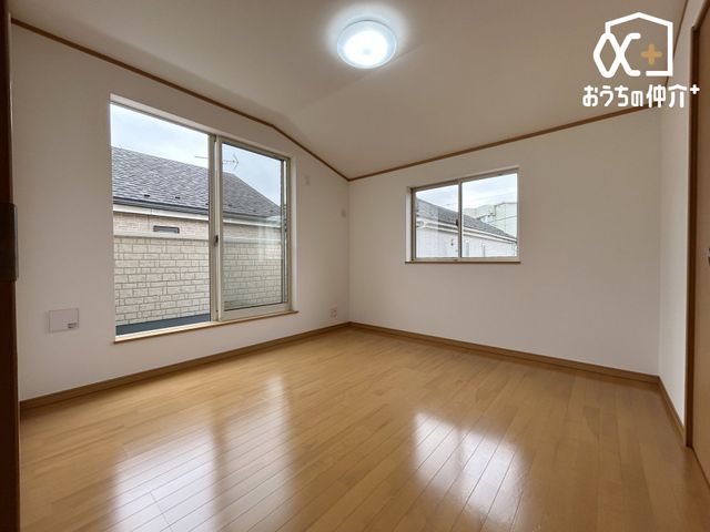 �q������ �o���R�j�[�ɖʂ����m���͎q�������ɂ�������